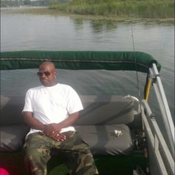 Meet your Posher, Tirrell - Picture 1 of 1